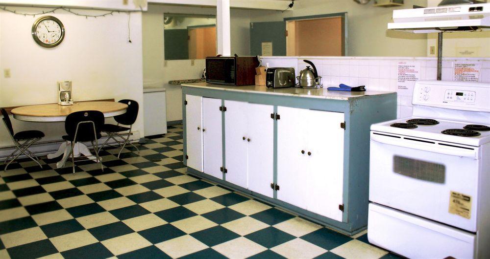 Lake City Motel Dartmouth Eksteriør billede