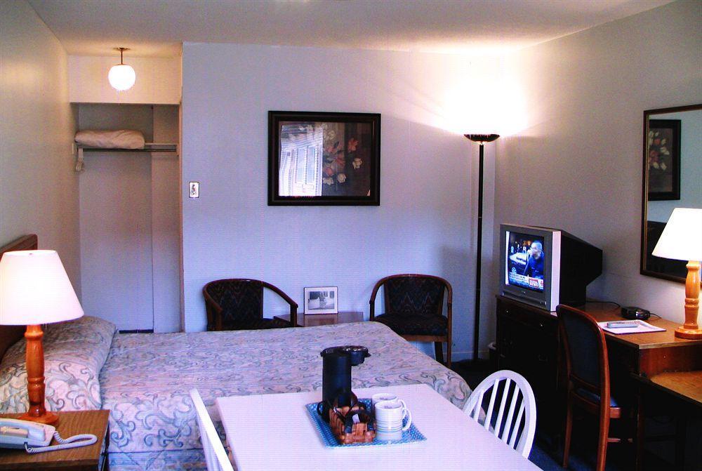 Lake City Motel Dartmouth Eksteriør billede