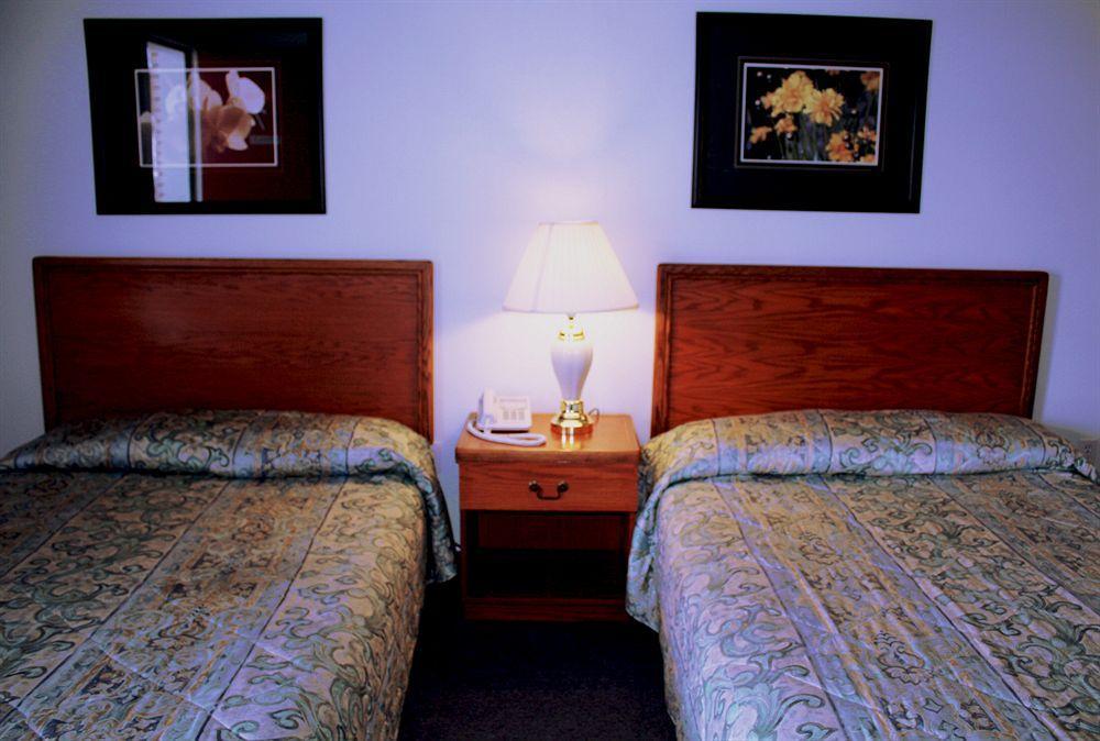 Lake City Motel Dartmouth Eksteriør billede
