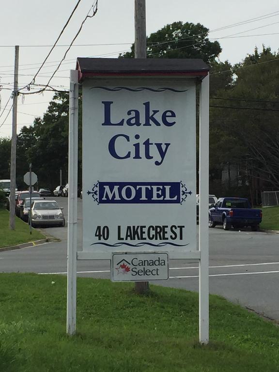 Lake City Motel Dartmouth Eksteriør billede
