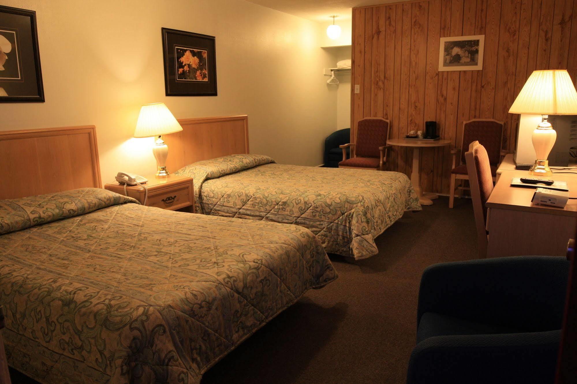 Lake City Motel Dartmouth Eksteriør billede