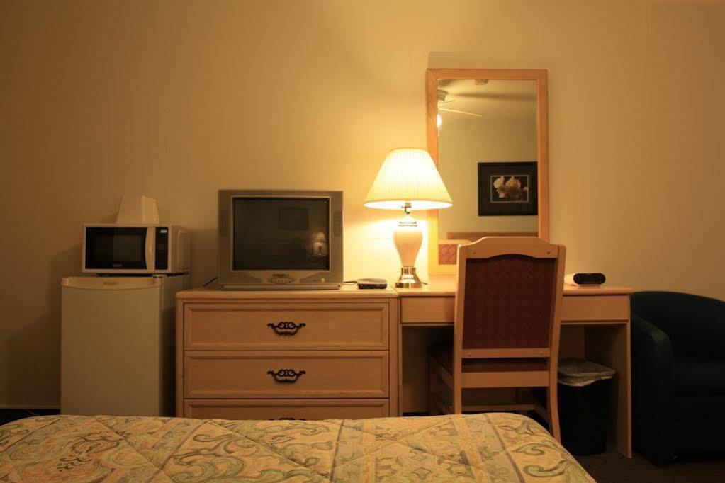 Lake City Motel Dartmouth Eksteriør billede