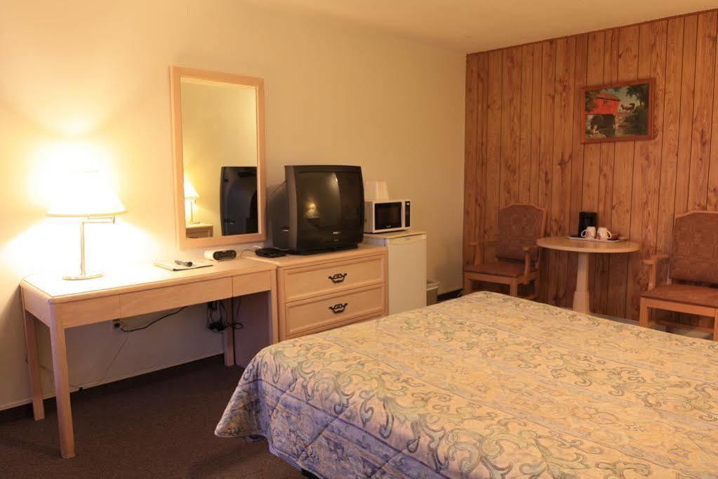 Lake City Motel Dartmouth Eksteriør billede