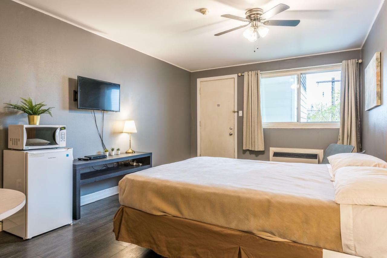 Lake City Motel Dartmouth Eksteriør billede