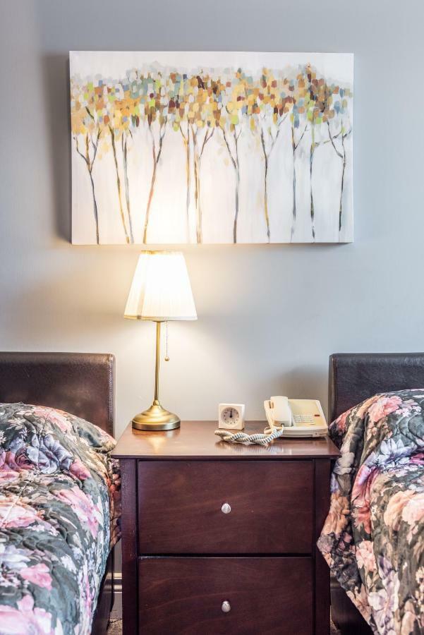 Lake City Motel Dartmouth Eksteriør billede